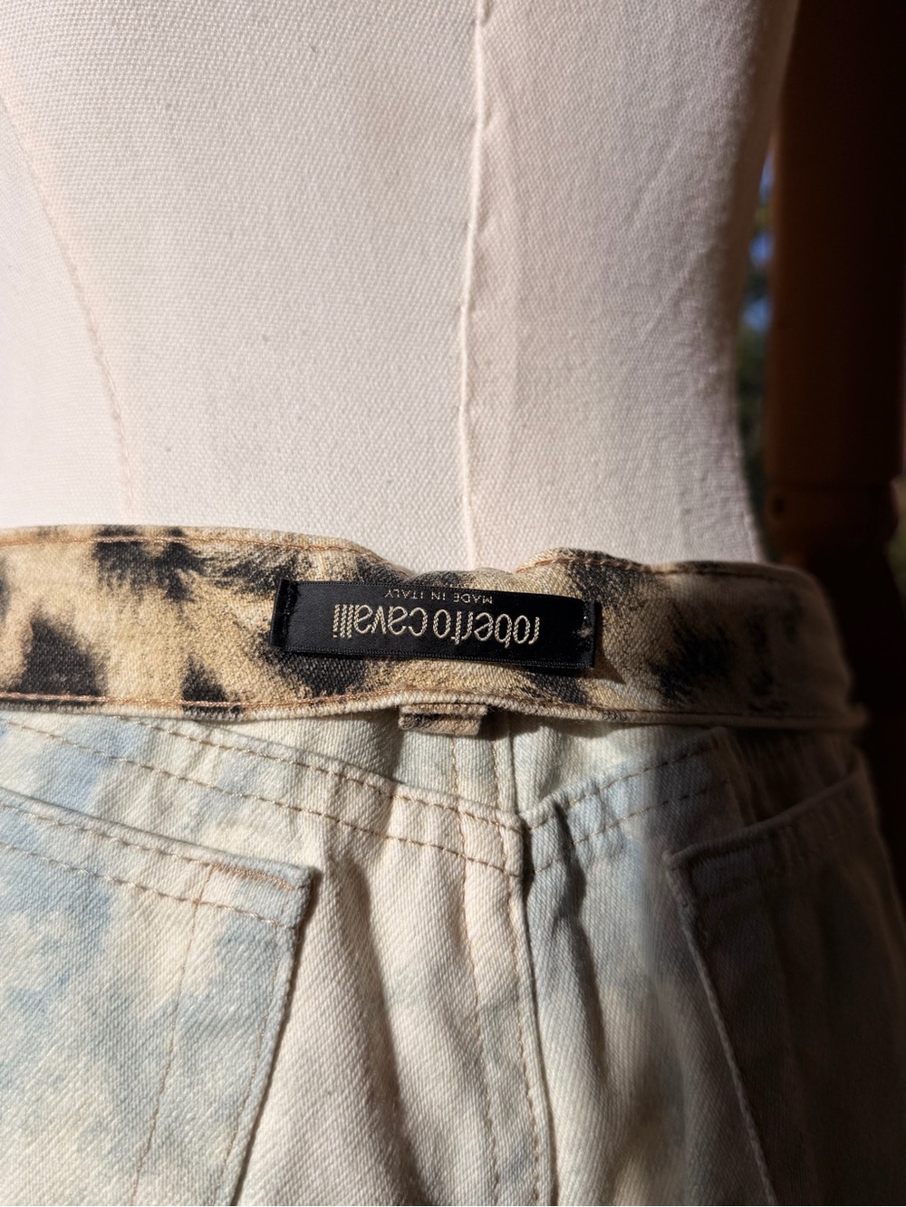 VINTAGE ROBERTO CAVALLI Leopard Print Light Wash Flare Jeans Archive 90s Size M - Picture 6 of 15